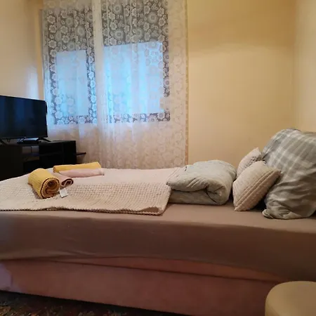 Gala Apartment